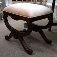 D02- Piano Stool In Mahogany