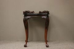 E2 Highly Carved Side Table With Inlay (Rich Milano Finish) 