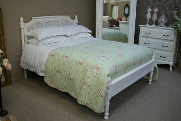 FW5011 - La Maison Bordeaux Bed 