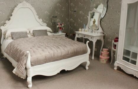 Parisian (Antique White)